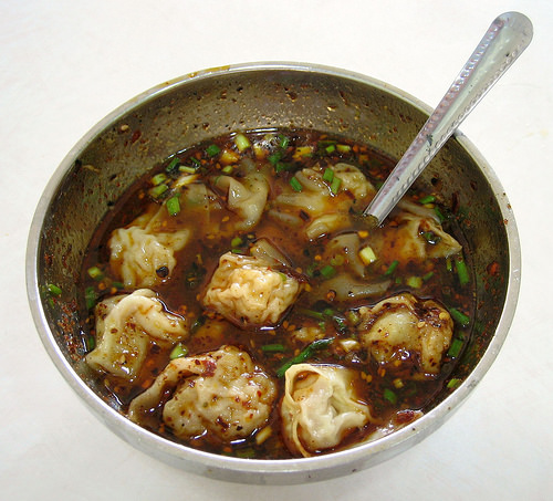 Spicy and Numbing Wontons: 麻辣抄手